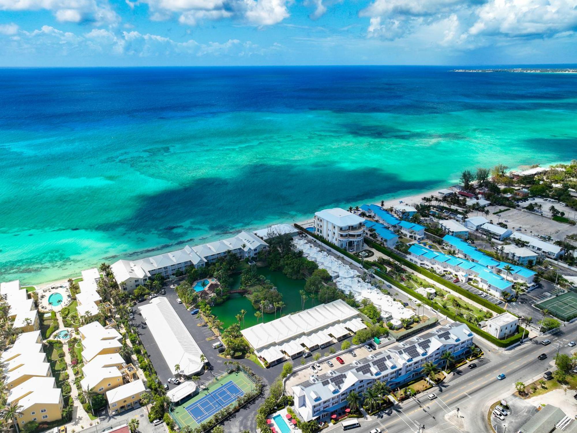 The Locale Hotel Grand Cayman จอร์จทาวน์ ภายนอก รูปภาพ
