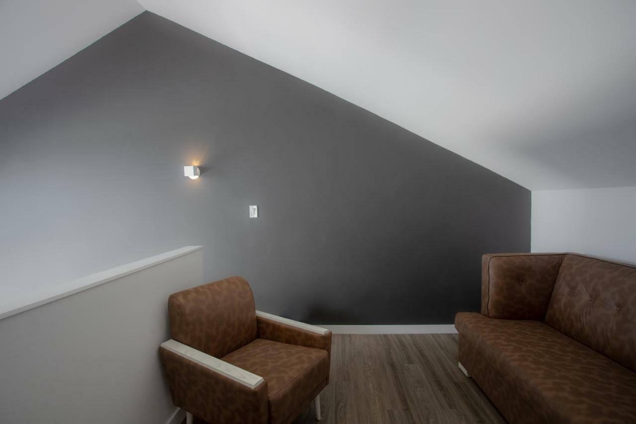 The Locale Hotel Grand Cayman จอร์จทาวน์ ภายนอก รูปภาพ